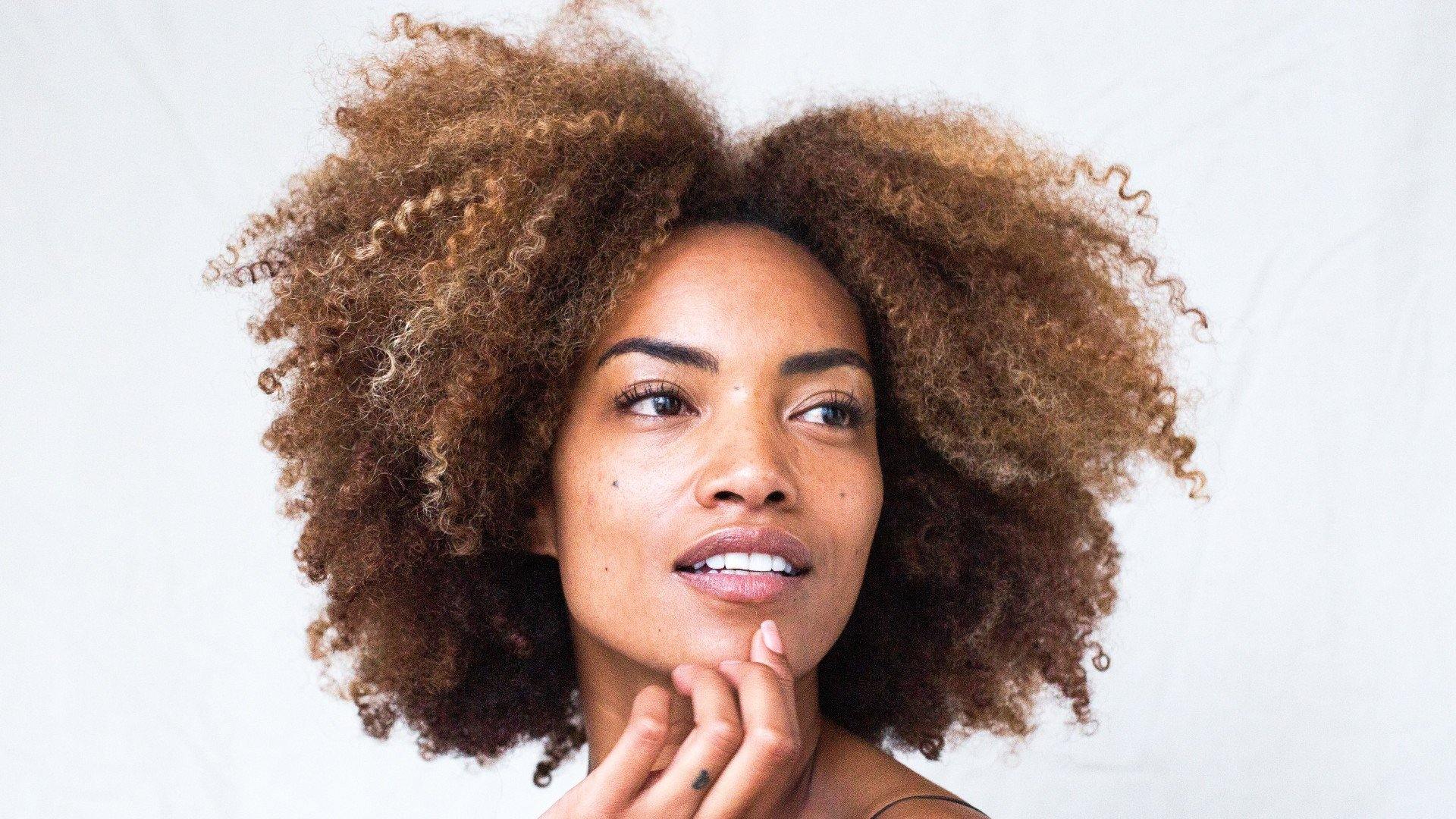 How do I keep my skin feeling good all winter? - ForChics