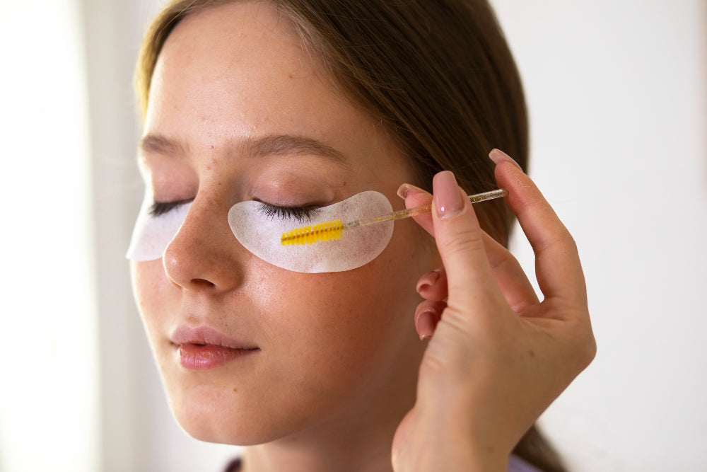 lash serum side effects