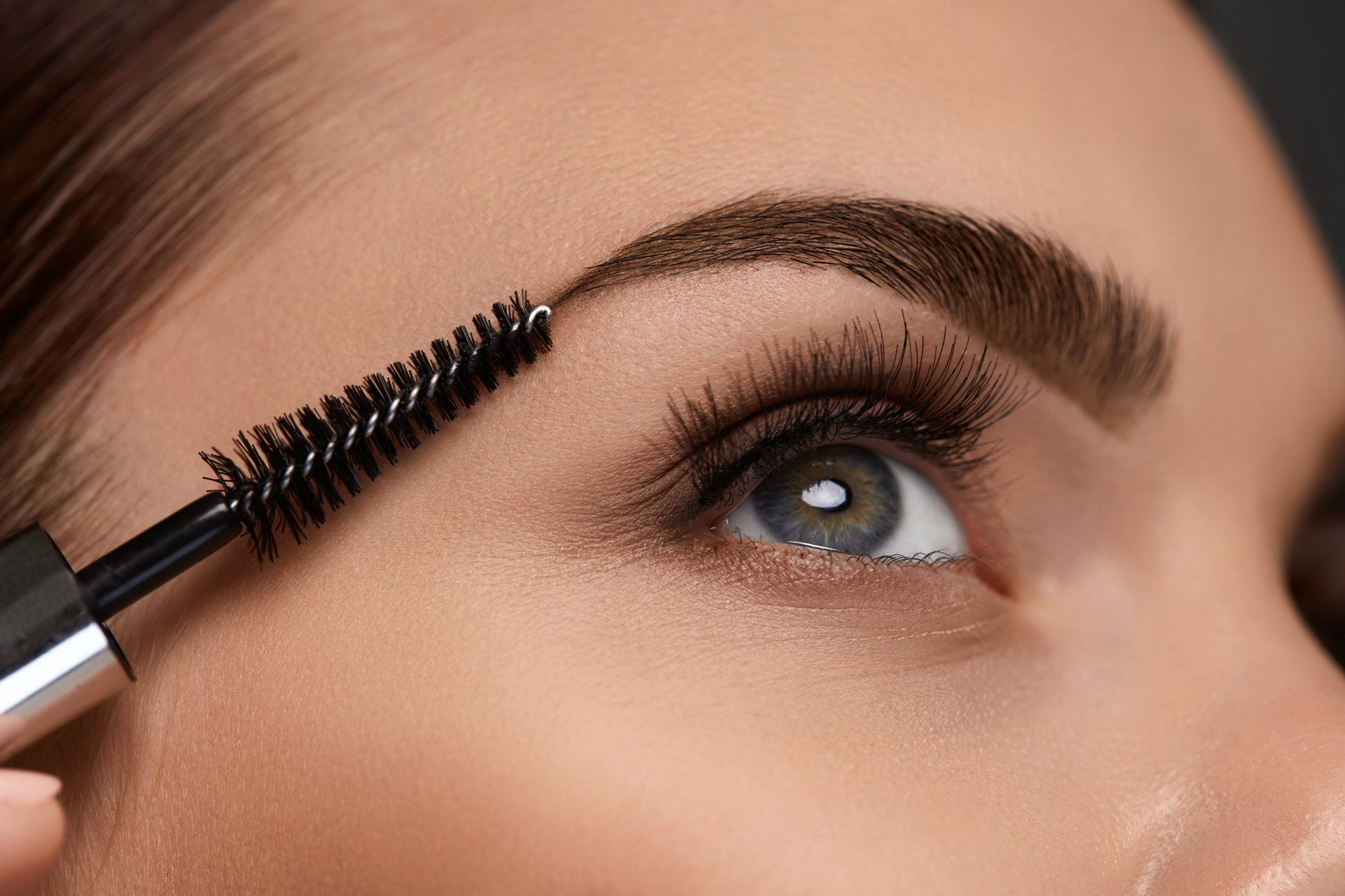 Brow Fiber Gel: What Is It And How Does It Work?