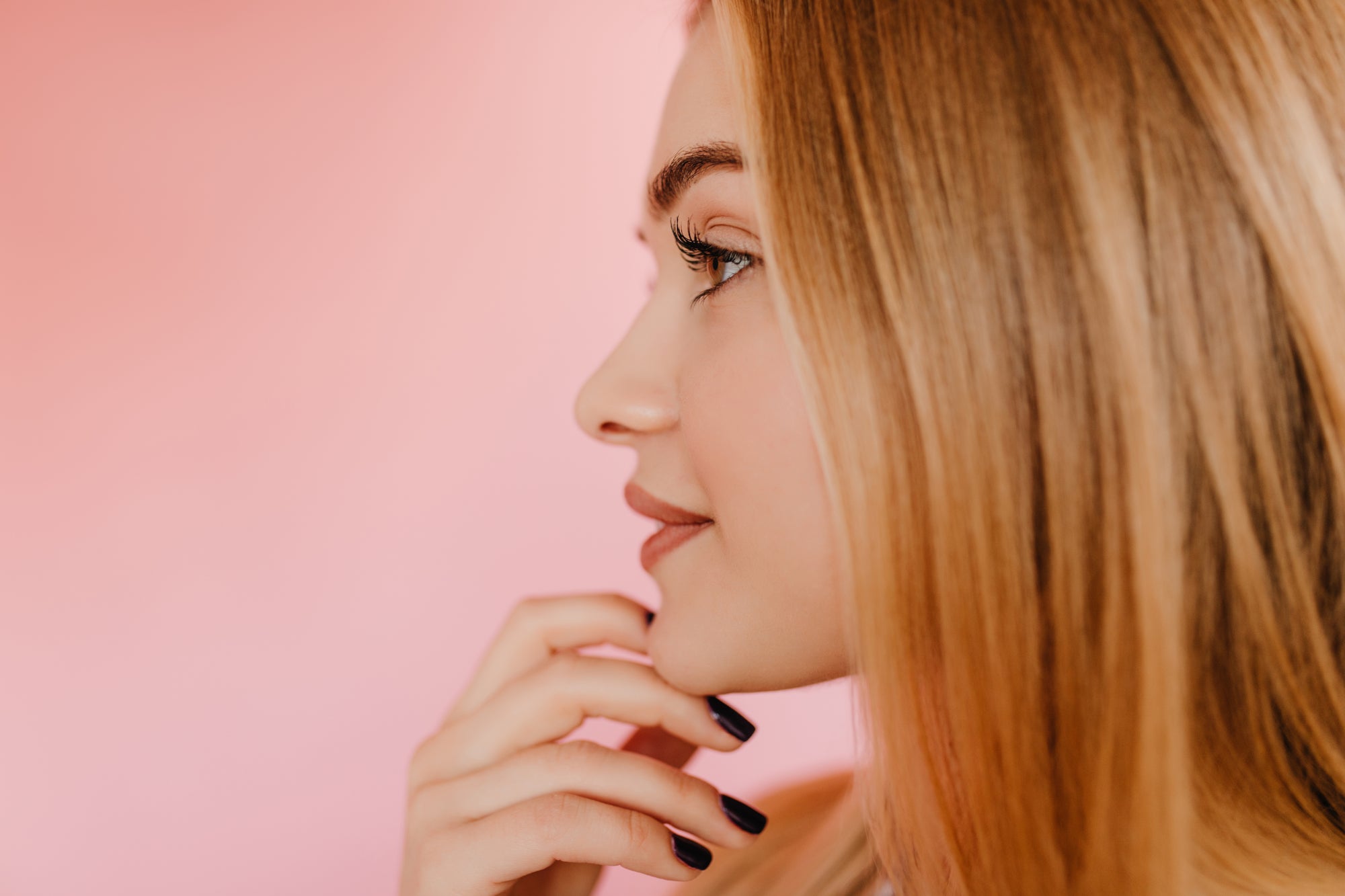 5 Ways You’re Losing Your Eyelashes Without Realizing It